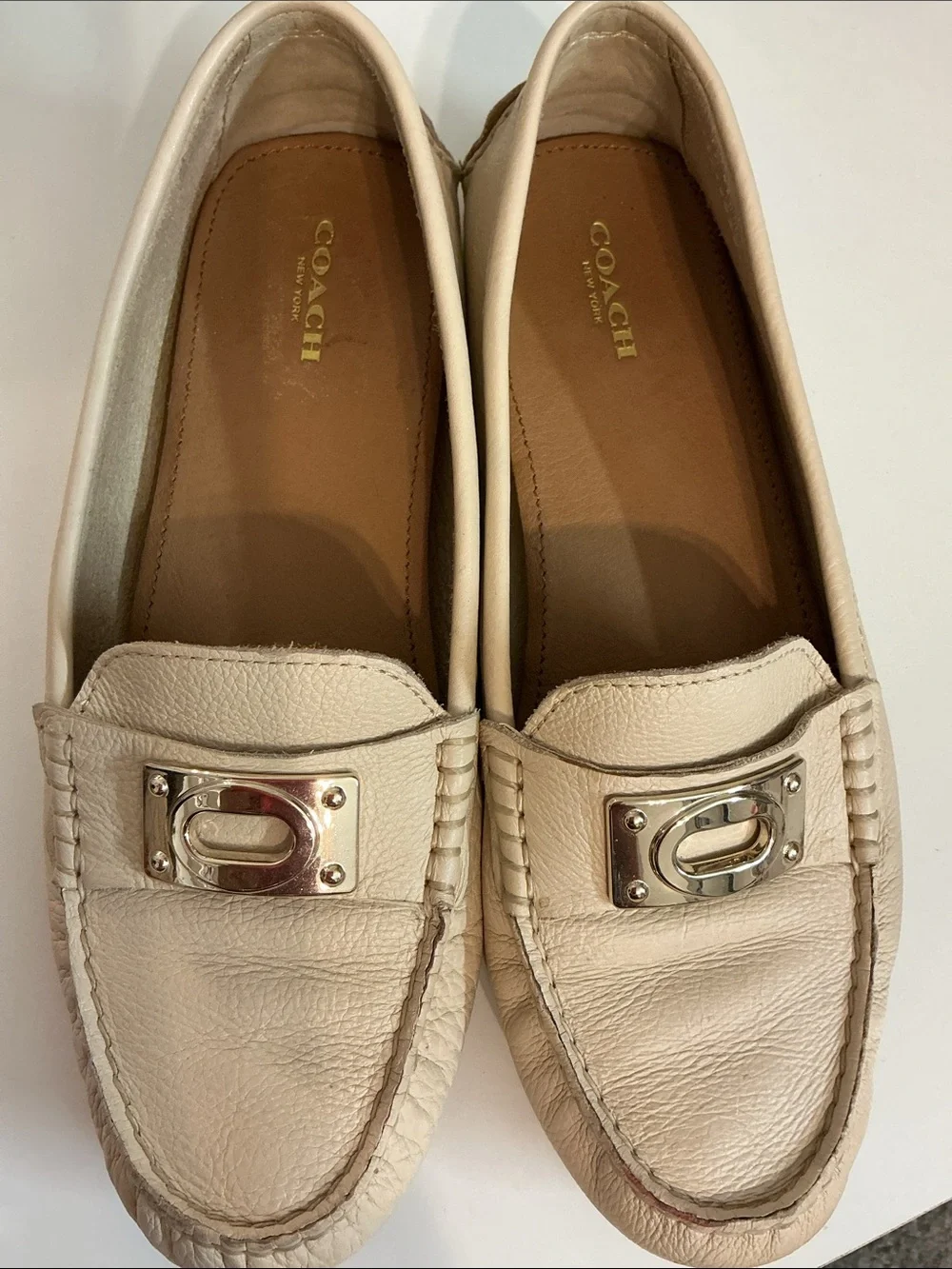 Coach soft crème leather Driving Loafers Moccasins size 9B wide
